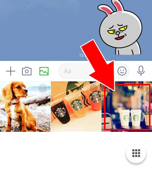 LINEスタンプを写真に貼る方法|LINEトークで画像や写真を貼り付ける方法!スタンプを写真に貼るやり方も解説