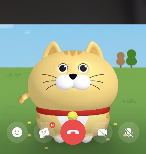 顔も背景も全て見えないようにできる|LINEでビデオ通話の使い方まとめ!背景変更やフィルター設定方法なども解説